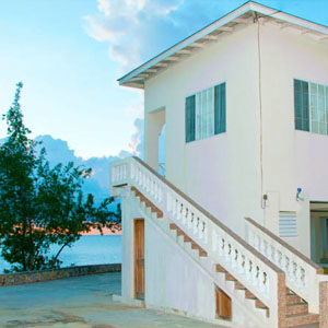 Alvynegril-Guest-House